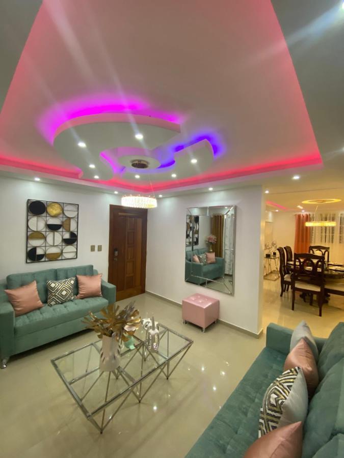 Vip Home 산티아고 데 로스 카바예로스 외부 사진