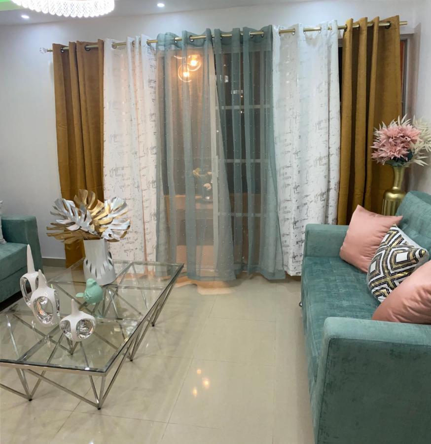 Vip Home 산티아고 데 로스 카바예로스 외부 사진