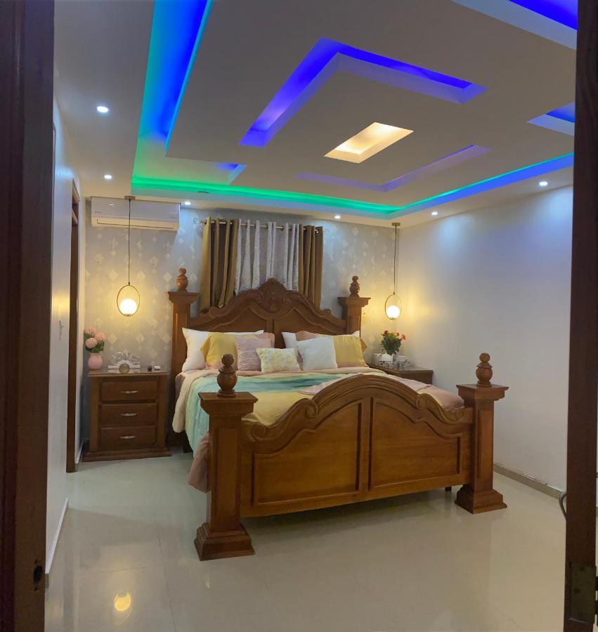 Vip Home 산티아고 데 로스 카바예로스 외부 사진